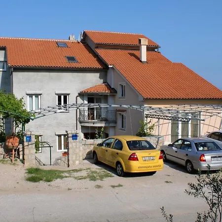 5458a Njivice