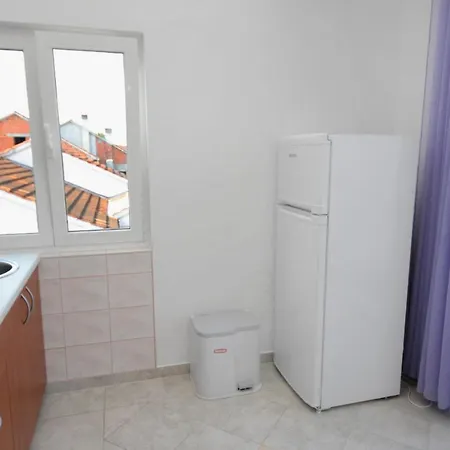 5458a Apartment Njivice